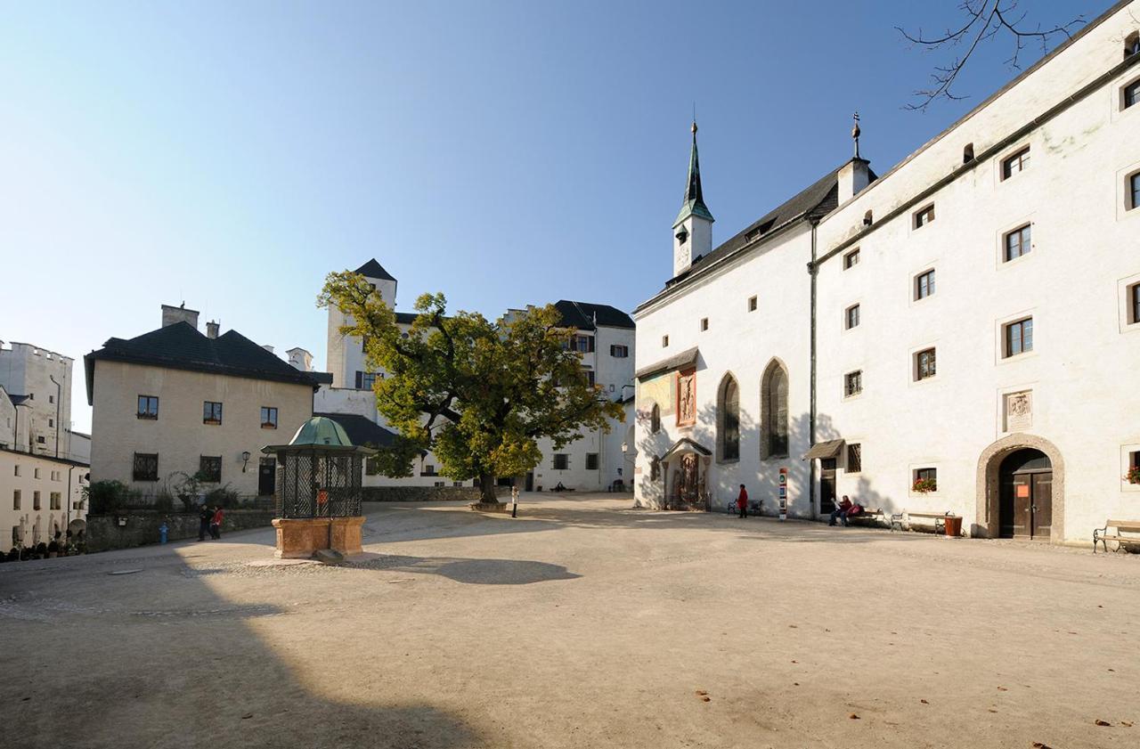 Haus Weidmannsheil - Wohnen Im Romantischen Forsthaus Werfen Esterno foto