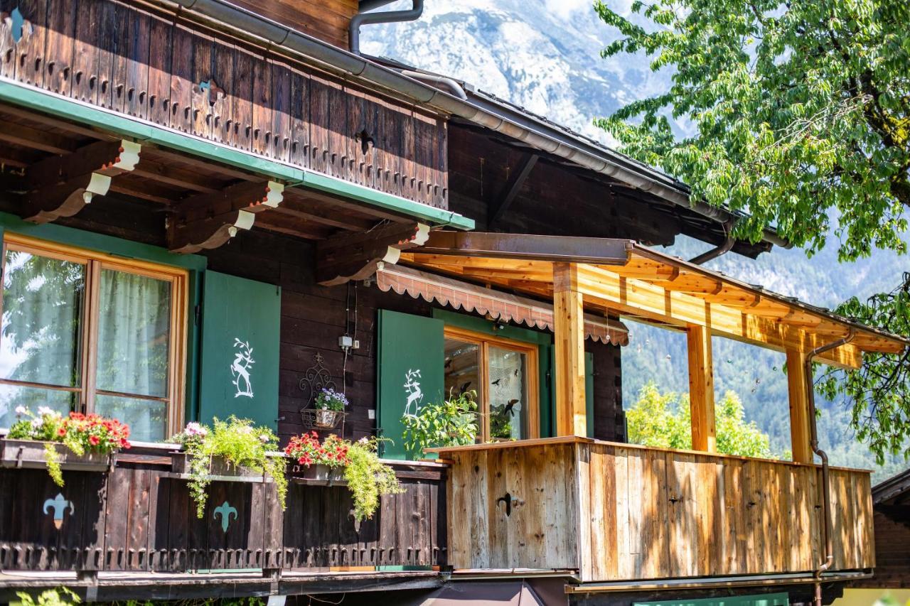 Haus Weidmannsheil - Wohnen Im Romantischen Forsthaus Werfen Esterno foto