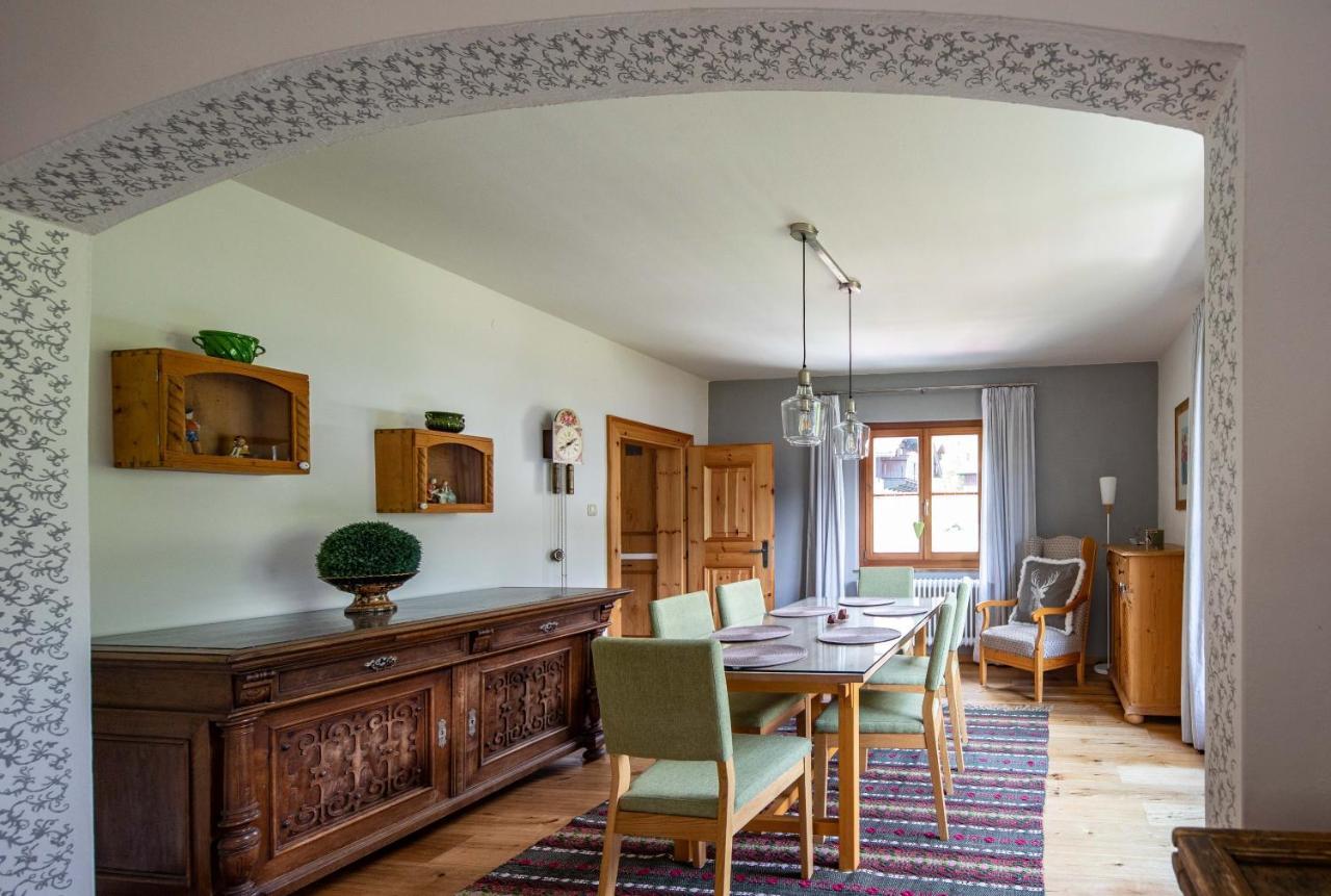 Haus Weidmannsheil - Wohnen Im Romantischen Forsthaus Werfen Esterno foto