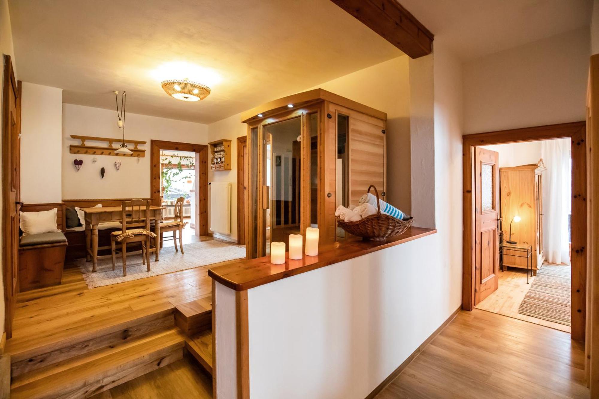 Haus Weidmannsheil - Wohnen Im Romantischen Forsthaus Werfen Esterno foto